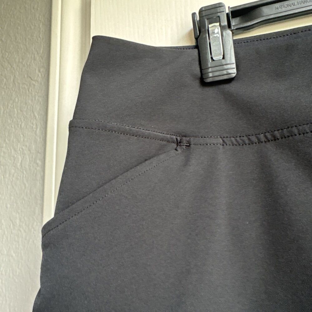 Lilly Pulitzer Luxletic Skort Golf Tennis Athletic Skirt Black Size 0 Waist 28in - Picture 2 of 8